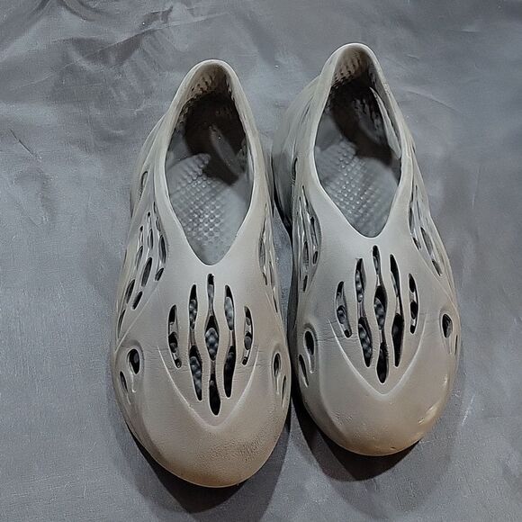 ADIDAS YEEZY FOAM RUNNER 'STONE SAGE (TD) - Picture 2 of 16